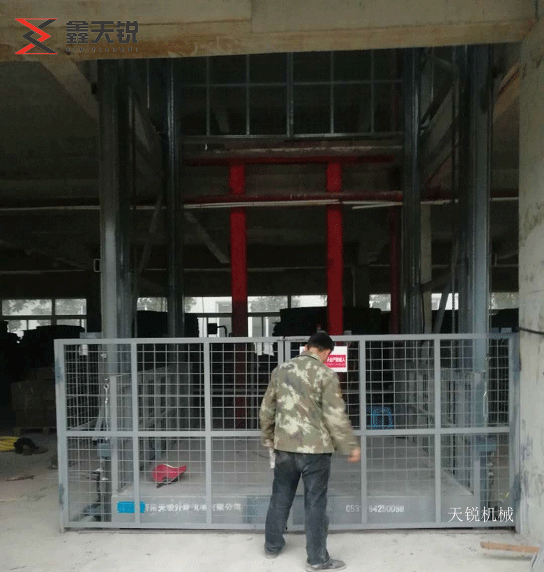廊坊10吨液压货梯交付使用
