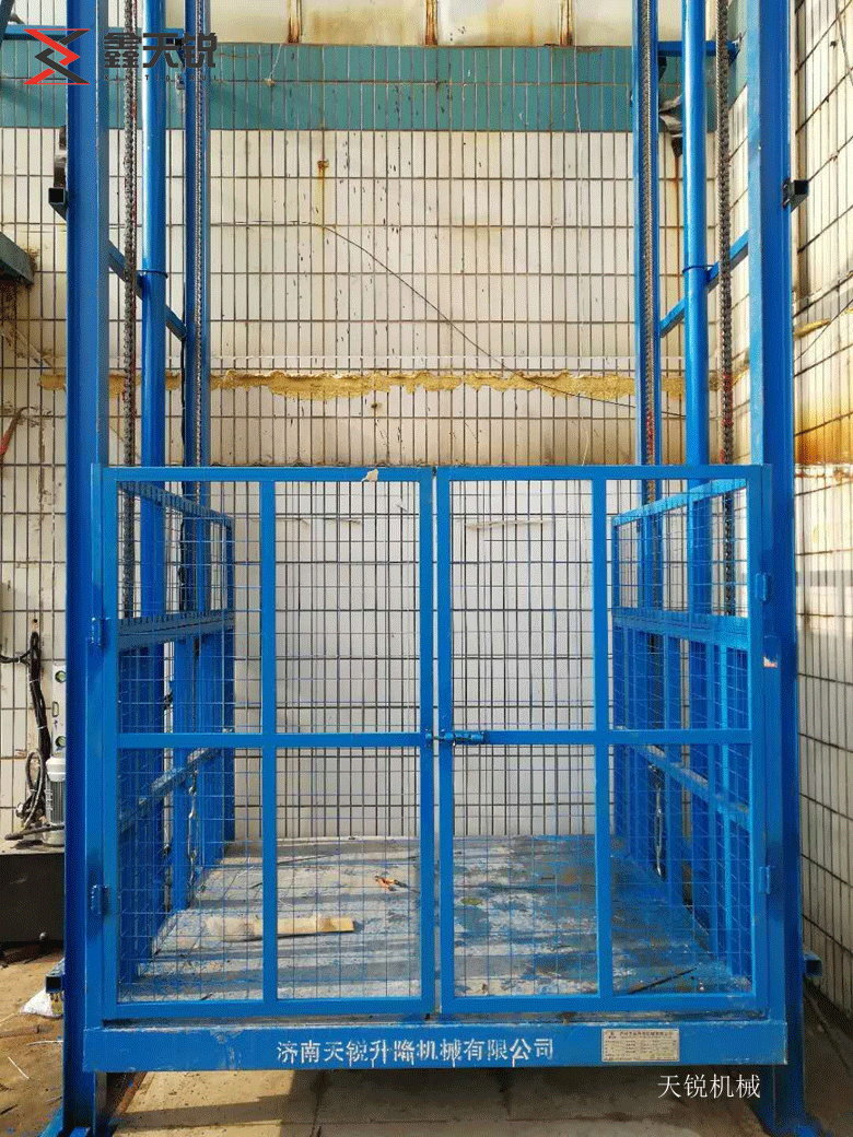 廊坊室外贴墙导轨式升降机